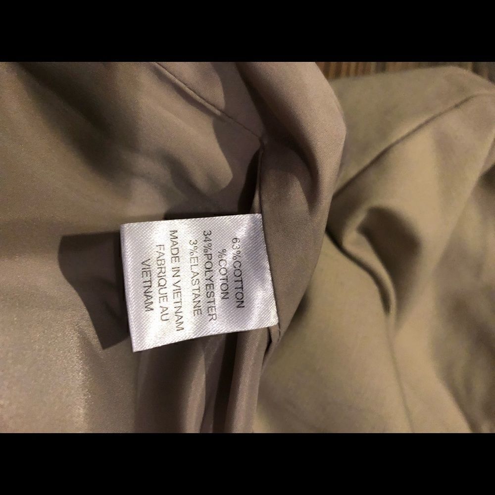 Tahari beige straight skirt   - Picture 3 of 6